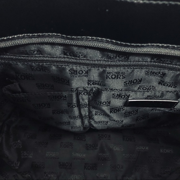 Michael Kors shiny black monogram bag - Picture 8 of 11